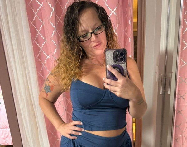 monica90642 dating