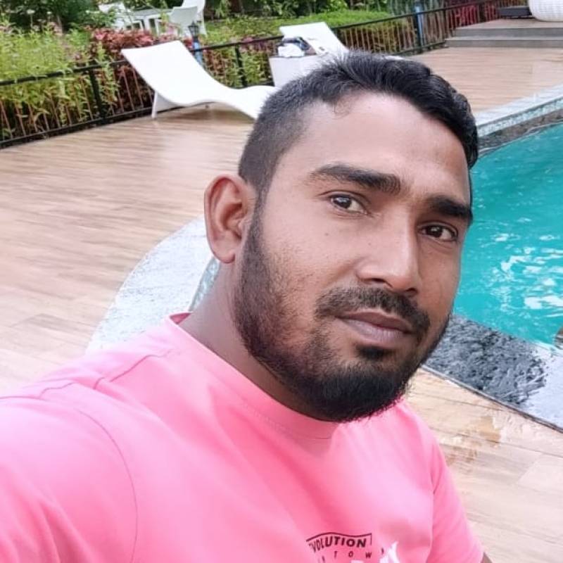 Nur63943 dating