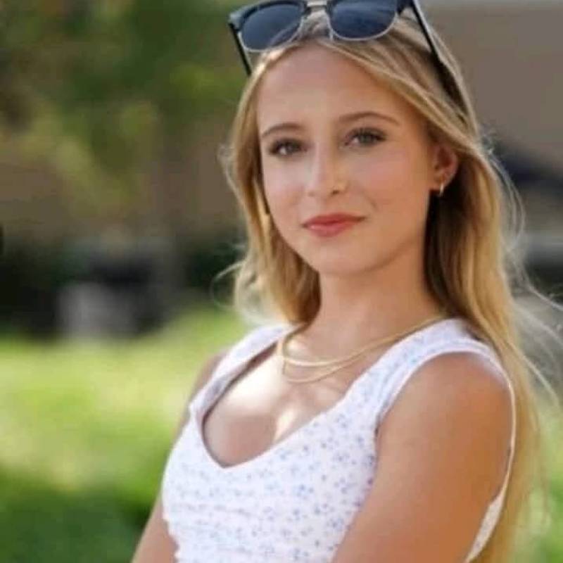 CalieeRae22954 dating